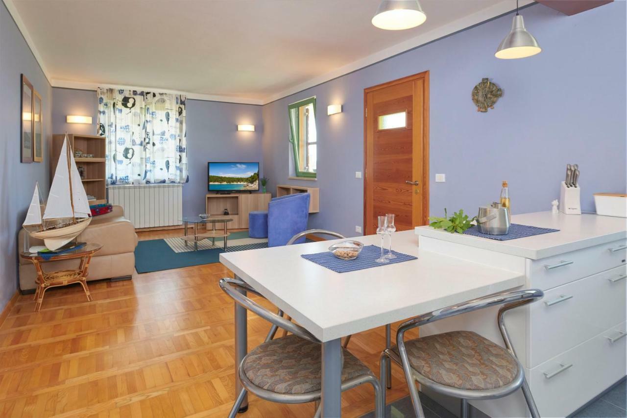 Villa Giardina Apartments Vinkuran Buitenkant foto