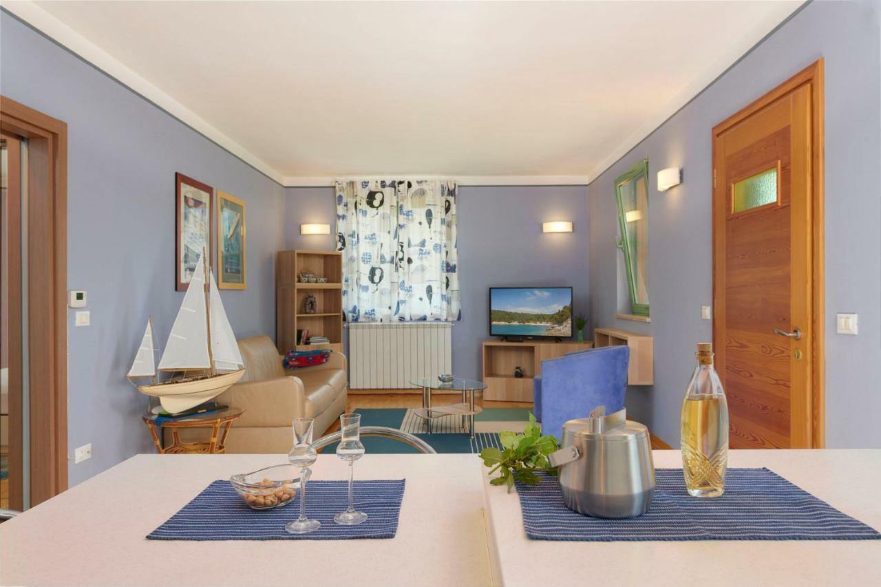 Villa Giardina Apartments Vinkuran Buitenkant foto