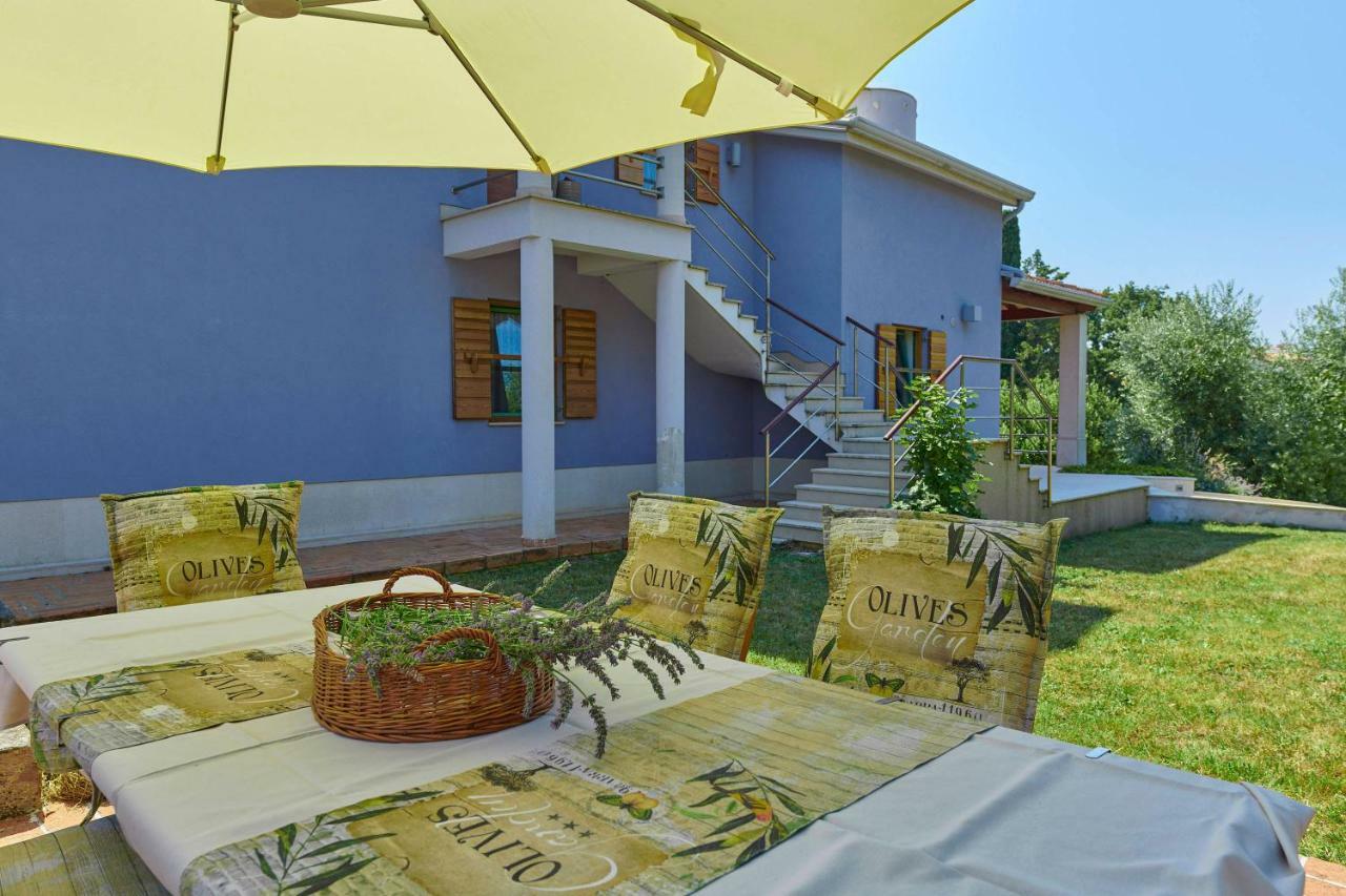 Villa Giardina Apartments Vinkuran Buitenkant foto
