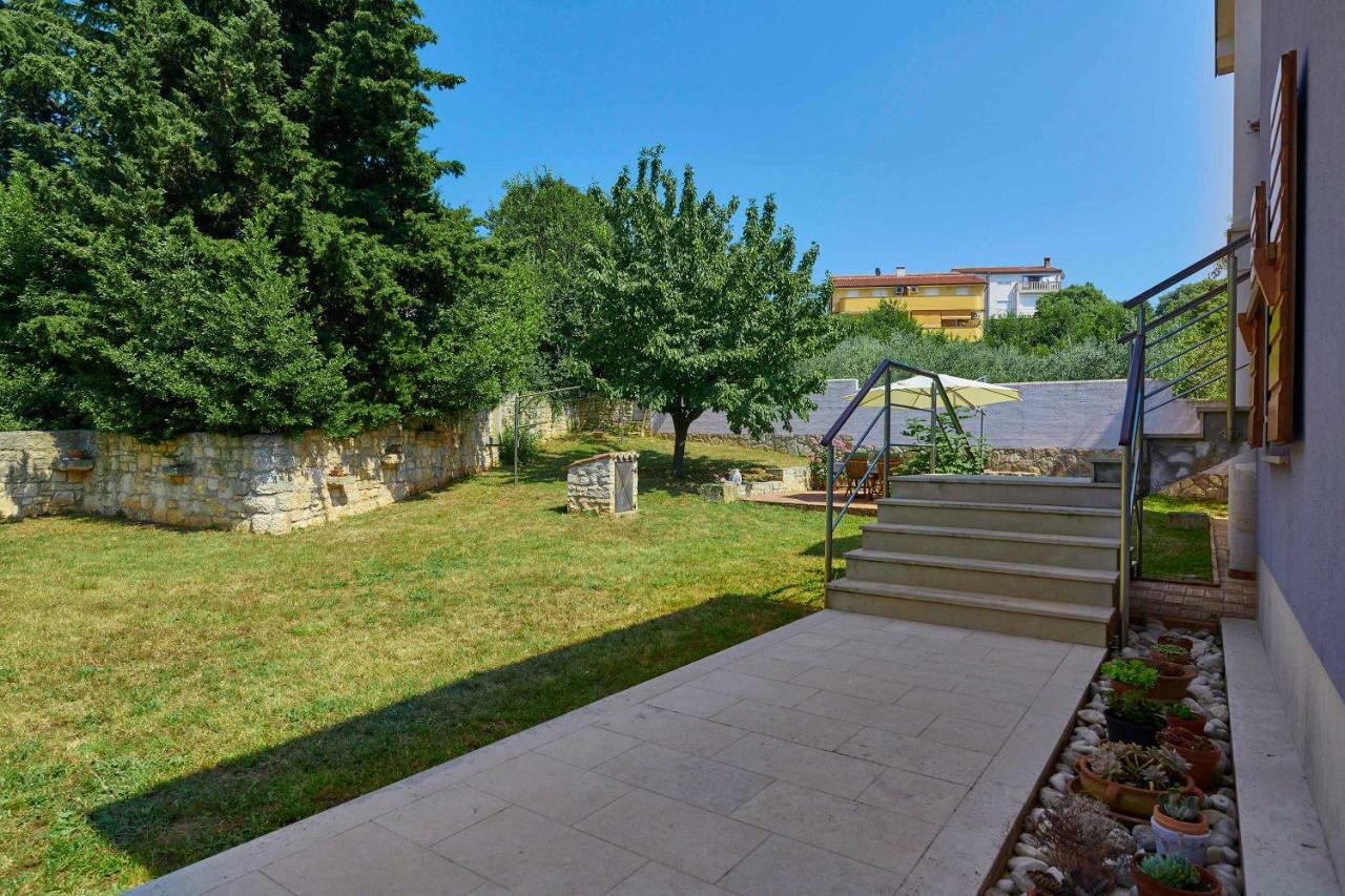 Villa Giardina Apartments Vinkuran Buitenkant foto
