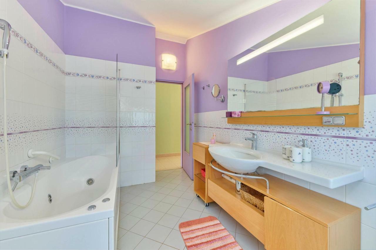 Villa Giardina Apartments Vinkuran Buitenkant foto